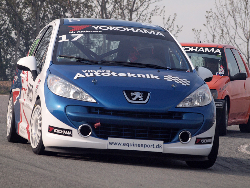 Martin Andersen ser frem til et spændende racing-efterår i sin Peugeot 207 VTI
(Foto: Kirketerp)